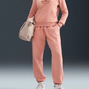 NWT Nike Sportswear Oversized Club Fleece Sweatpants
